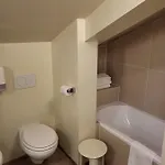 麦尔格酒店 3*